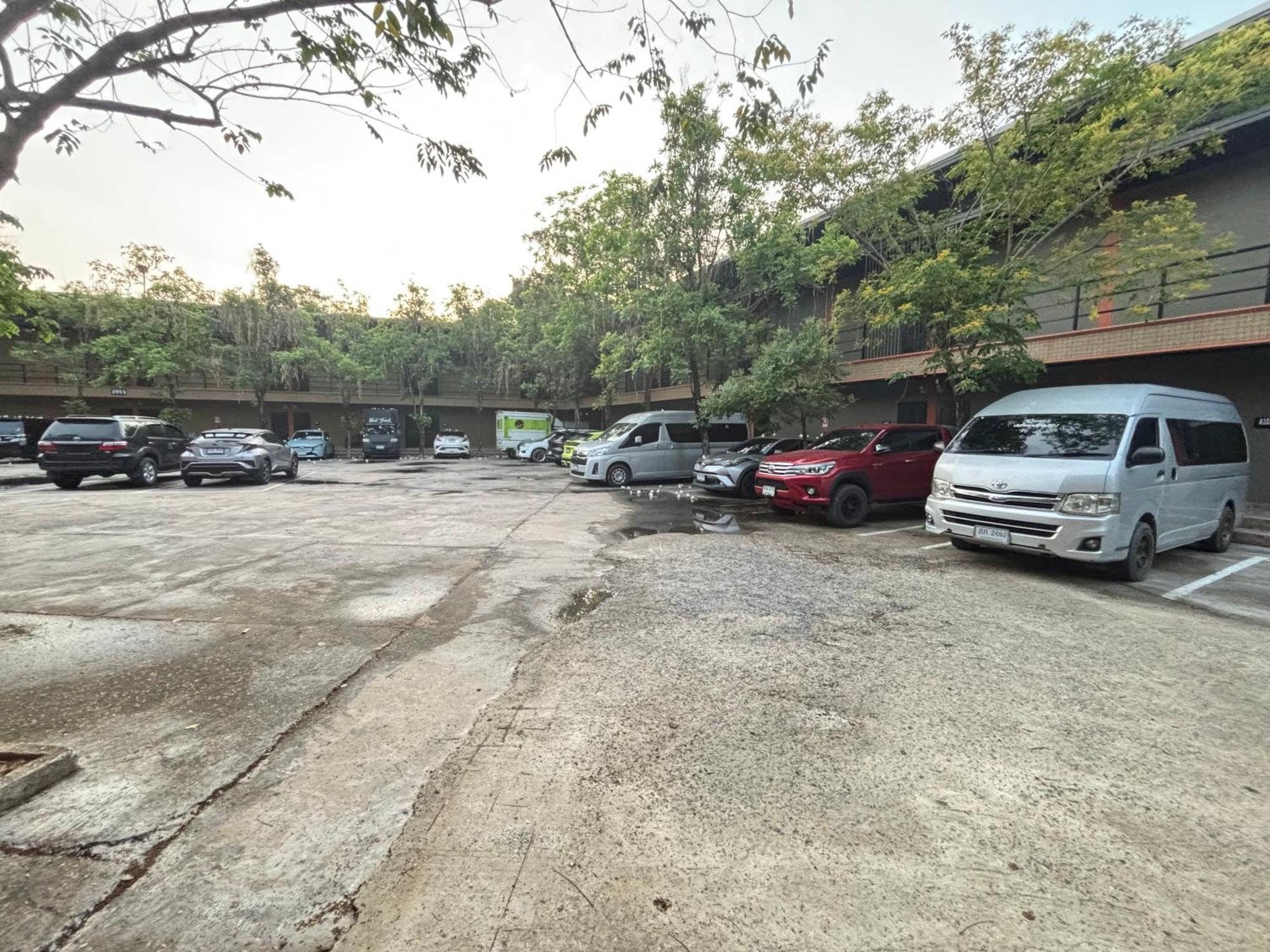 โรงแรมห้วยทราย Huaisai Hotel Ban Nong Nak Exterior photo