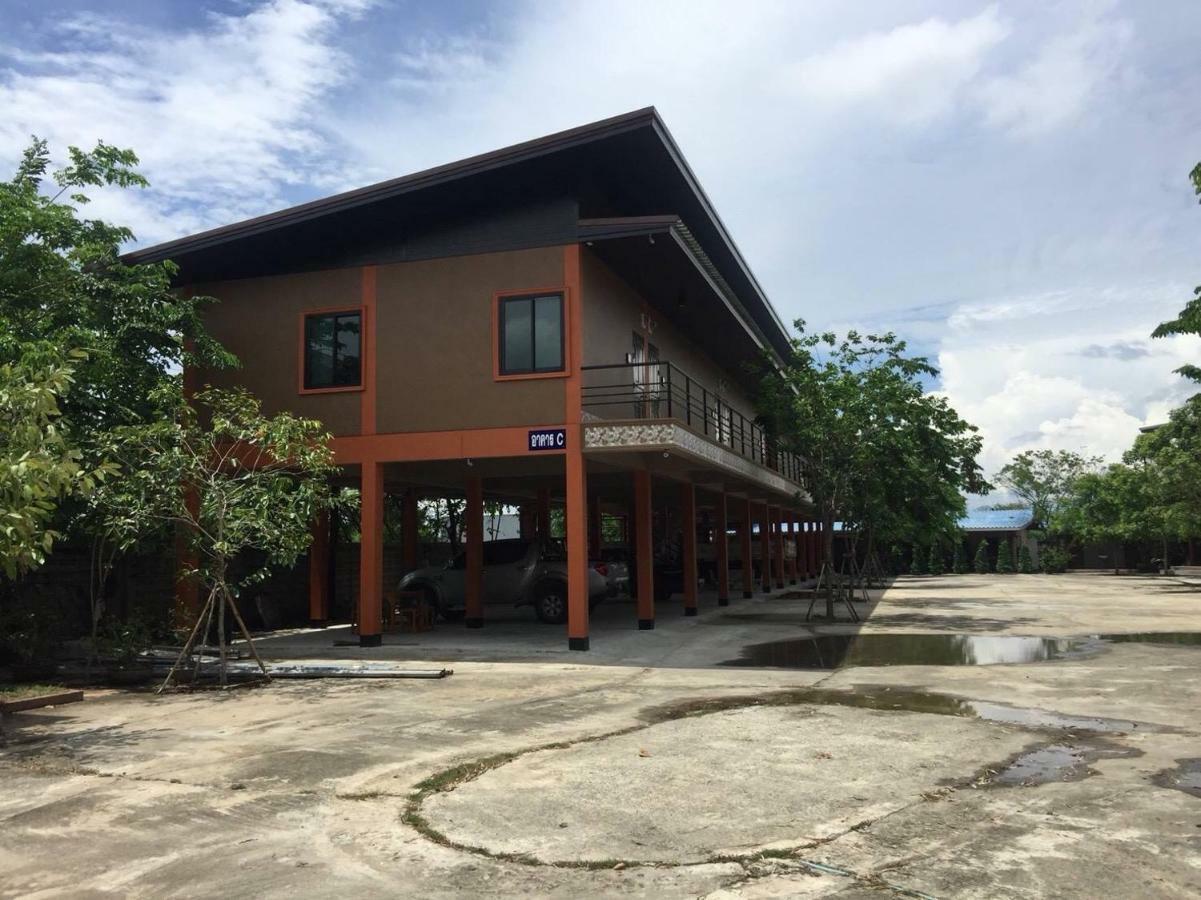โรงแรมห้วยทราย Huaisai Hotel Ban Nong Nak Exterior photo