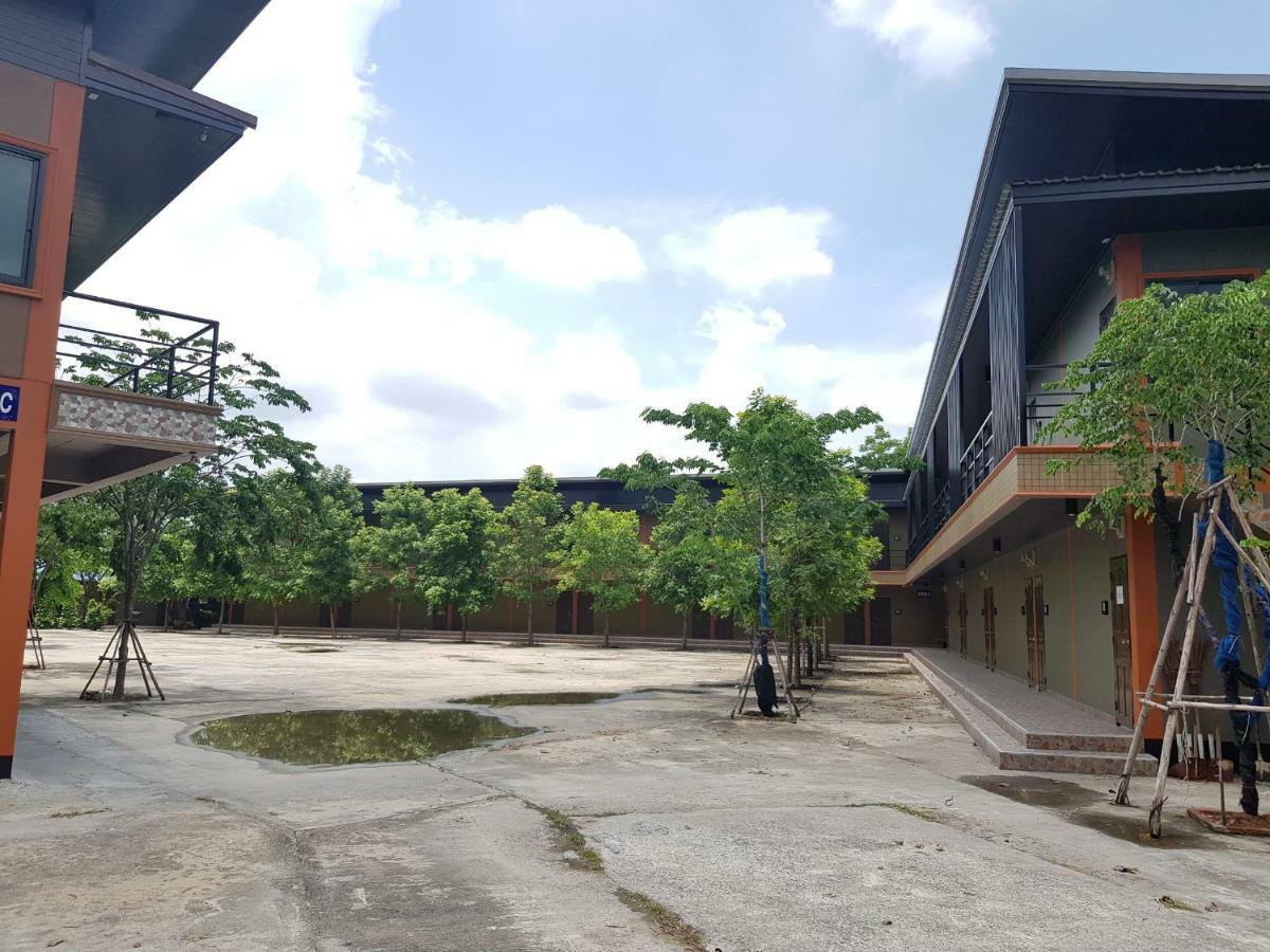 โรงแรมห้วยทราย Huaisai Hotel Ban Nong Nak Exterior photo