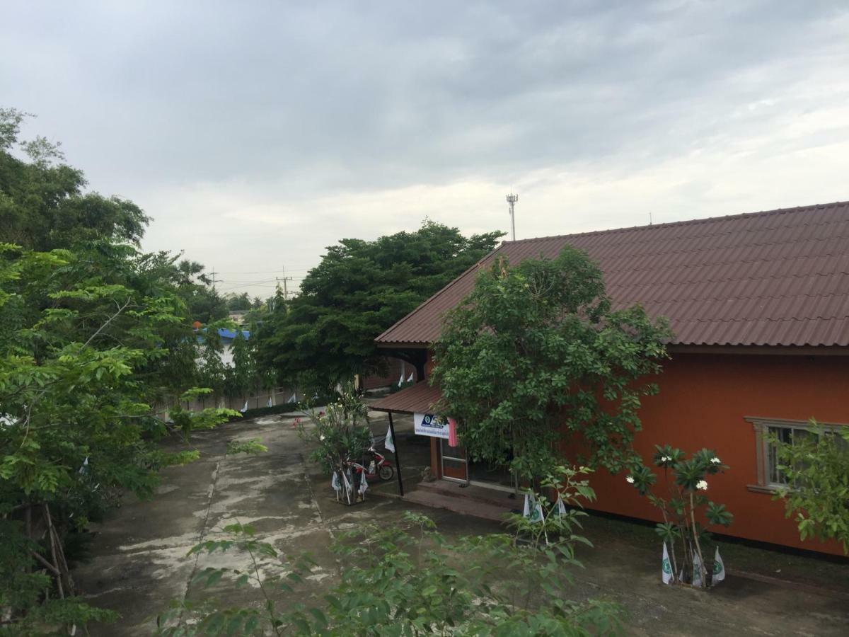 โรงแรมห้วยทราย Huaisai Hotel Ban Nong Nak Exterior photo