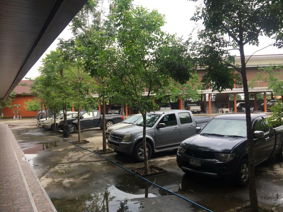 โรงแรมห้วยทราย Huaisai Hotel Ban Nong Nak Exterior photo